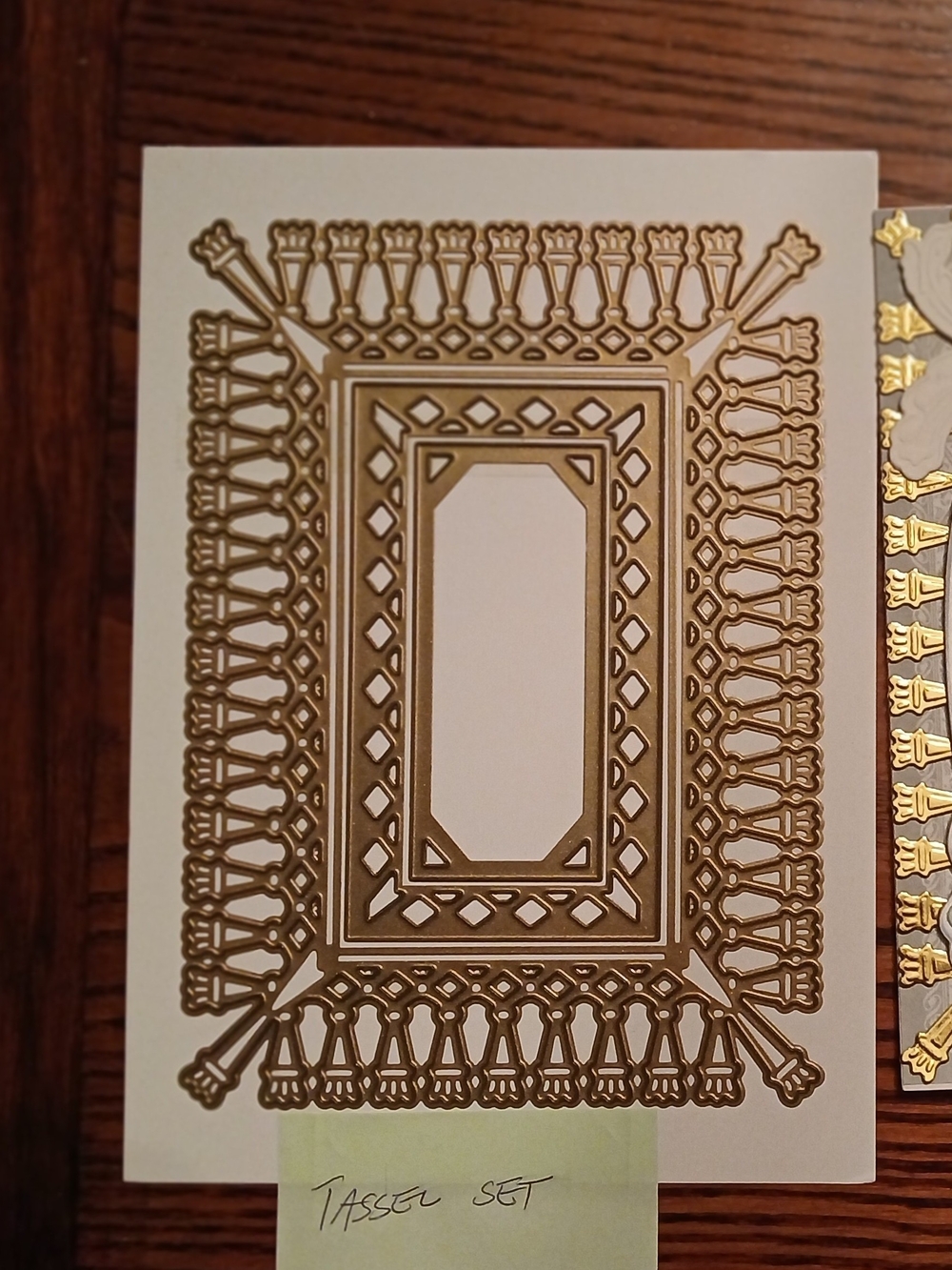 Anna Griffin 3 Pc Tassel Frame Die Set